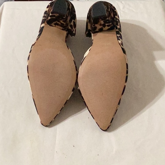 Barely used, very comfortable shoe. - Picture 5 of 7